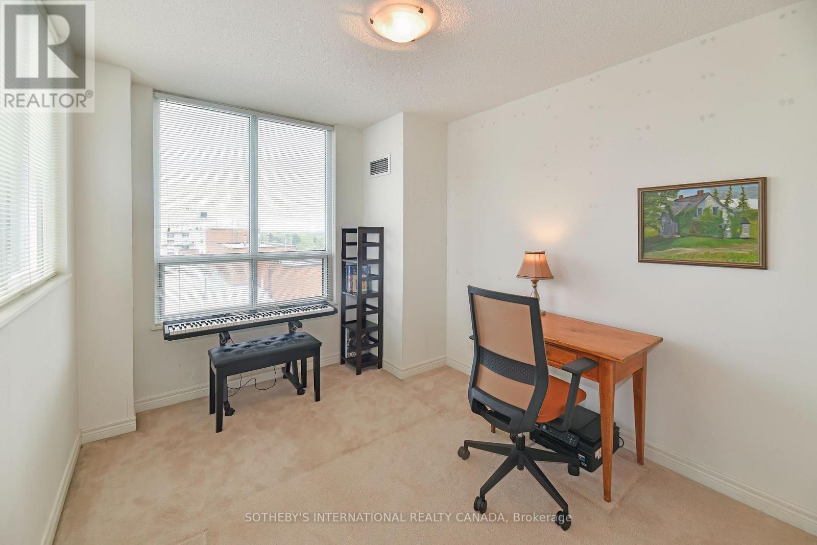 1605 - 35 Merton Street, Toronto, Ontario  M4S 3G4 - Photo 6 - C12211308