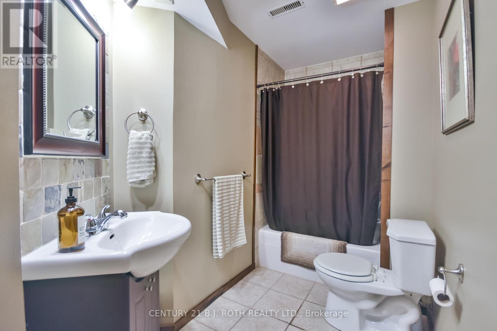 1863 Swan Street, Innisfil, Ontario  L9S 0B2 - Photo 24 - N12201540