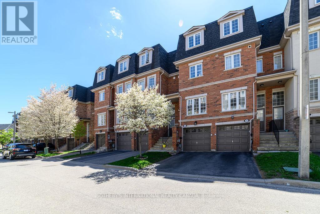 54 - 435 Hensall Circle, Mississauga, Ontario  L5A 4P1 - Photo 2 - W12189377