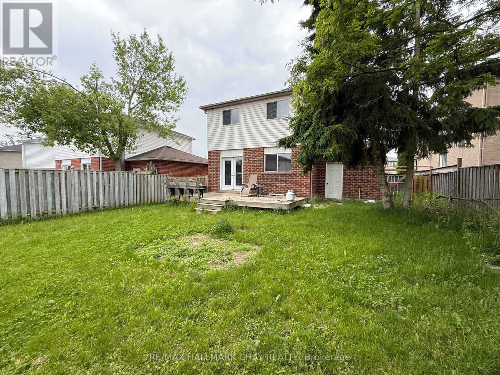 29 Golds Crescent, Barrie, Ontario  L4N 8R5 - Photo 21 - S12211305