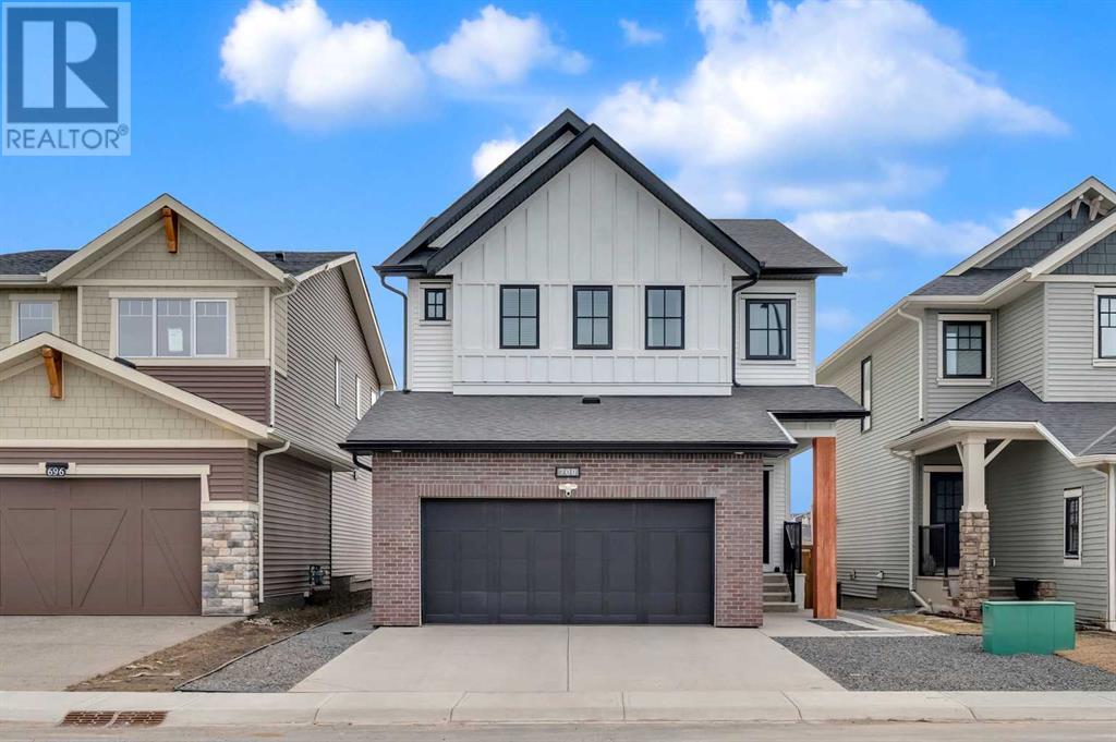 Property at 700 Reynolds Crescent SW image 1