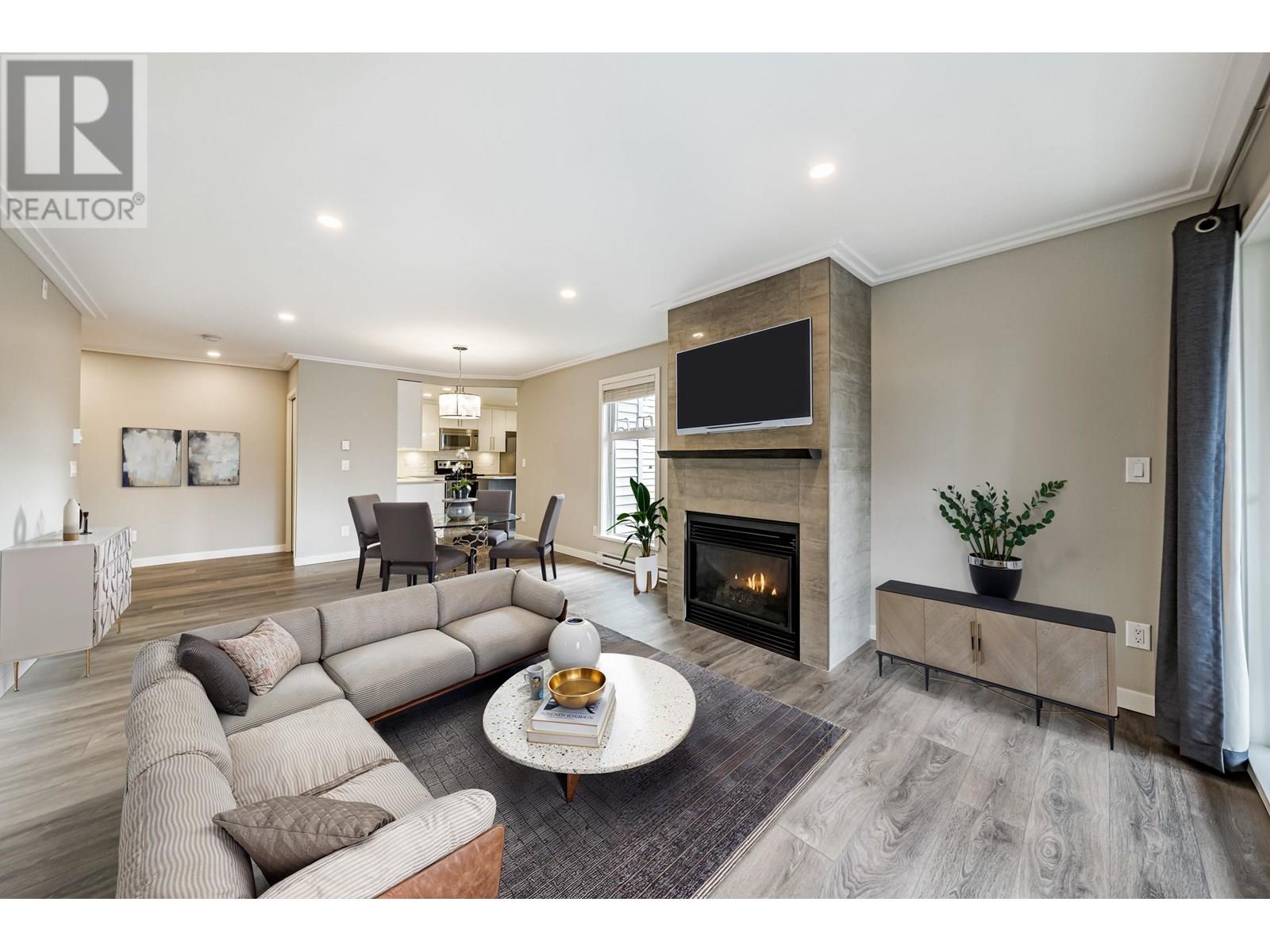 305 2915 Glen Drive, Coquitlam, British Columbia  V3B 7H8 - Photo 7 - R3012122