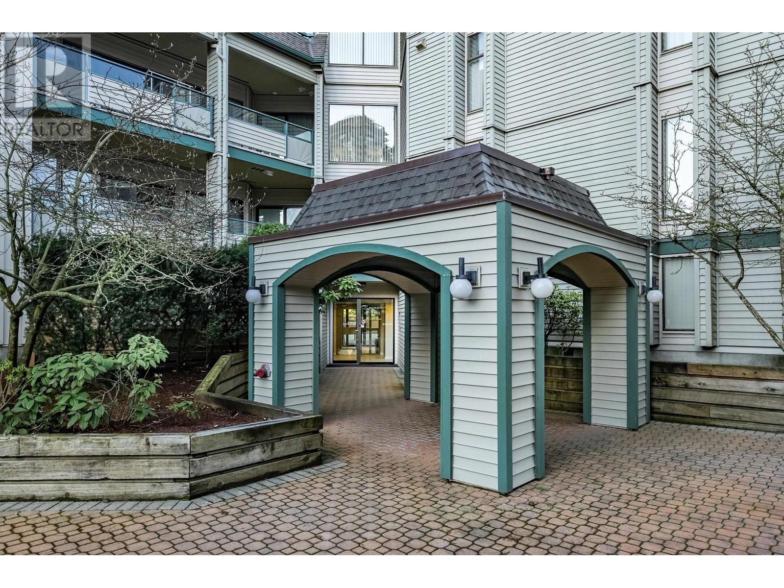 305 2915 Glen Drive, Coquitlam, British Columbia  V3B 7H8 - Photo 25 - R3012122