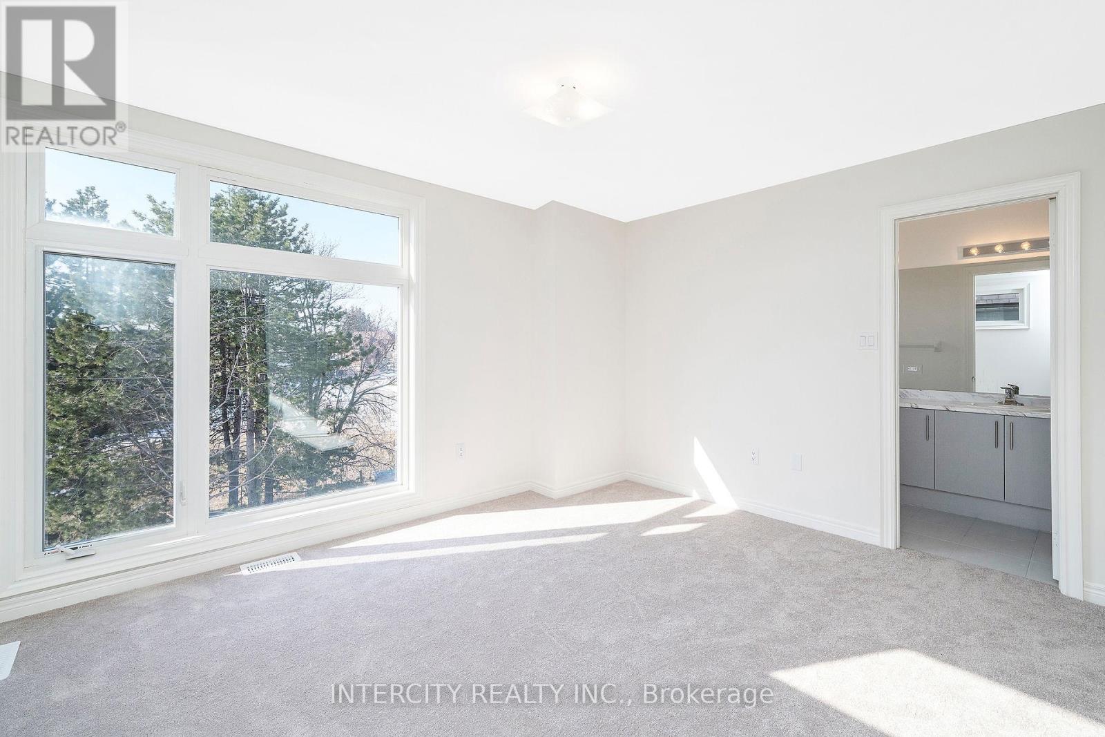 12 Queenpost Drive, Brampton, Ontario  L6Y 6L2 - Photo 21 - W12211295