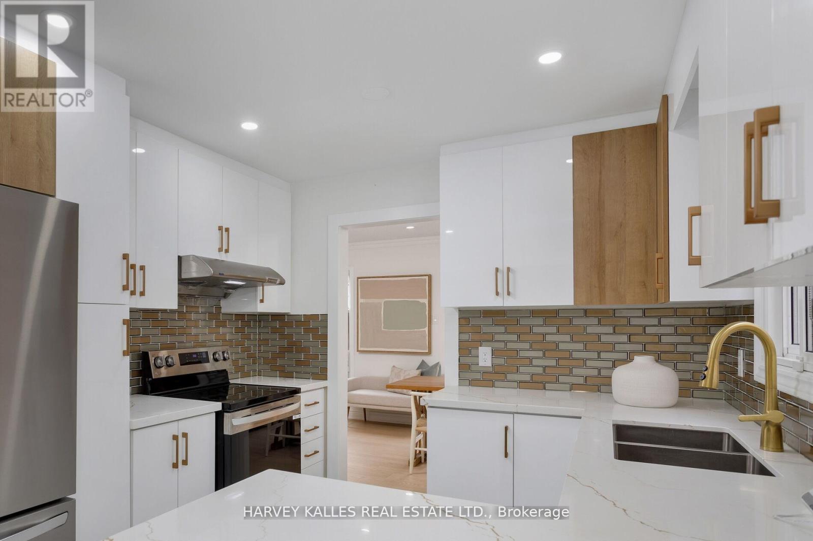 4322 Shelby Crescent, Mississauga, Ontario  L4W 3T3 - Photo 17 - W12211297