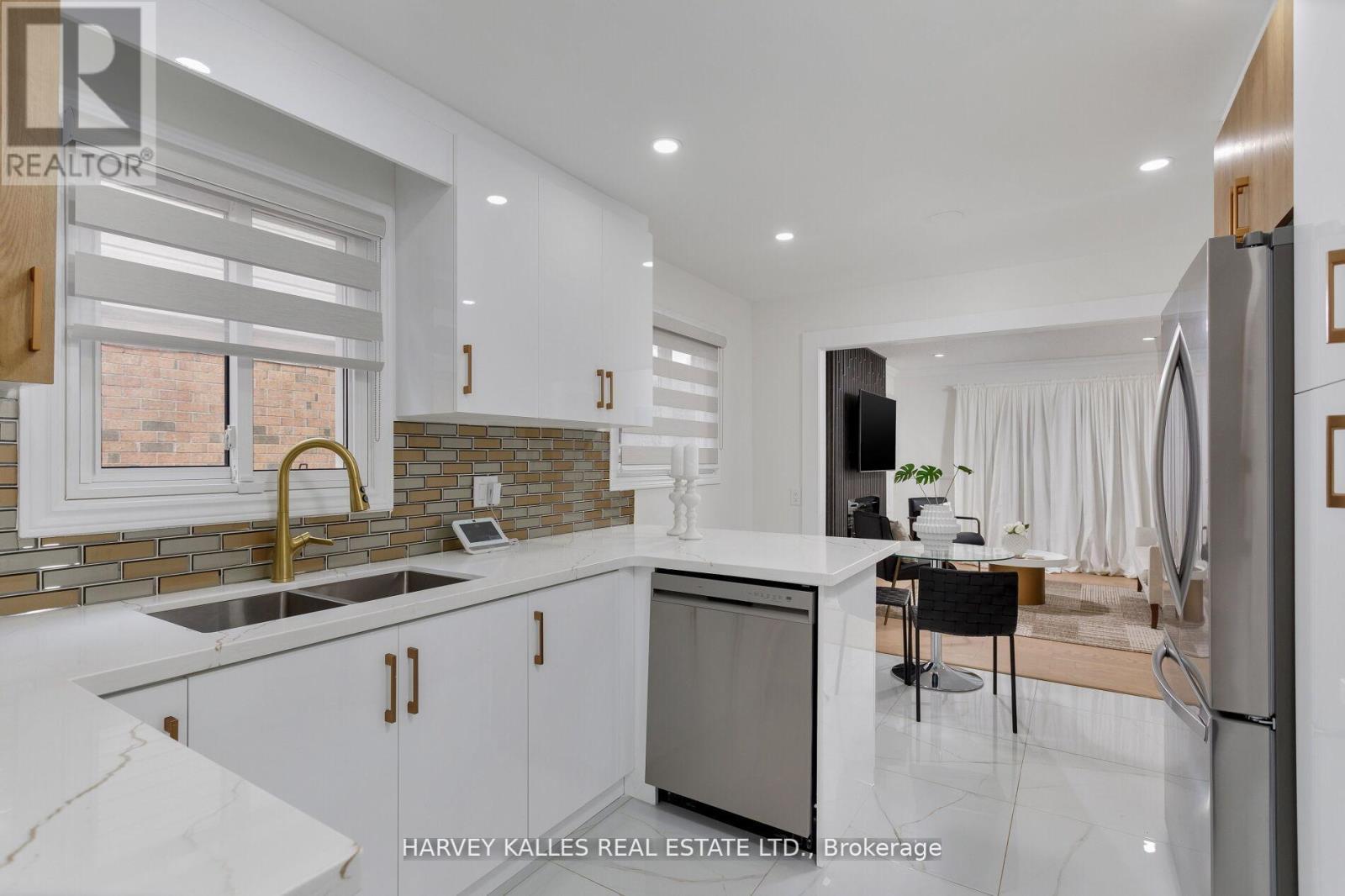 4322 Shelby Crescent, Mississauga, Ontario  L4W 3T3 - Photo 33 - W12211297