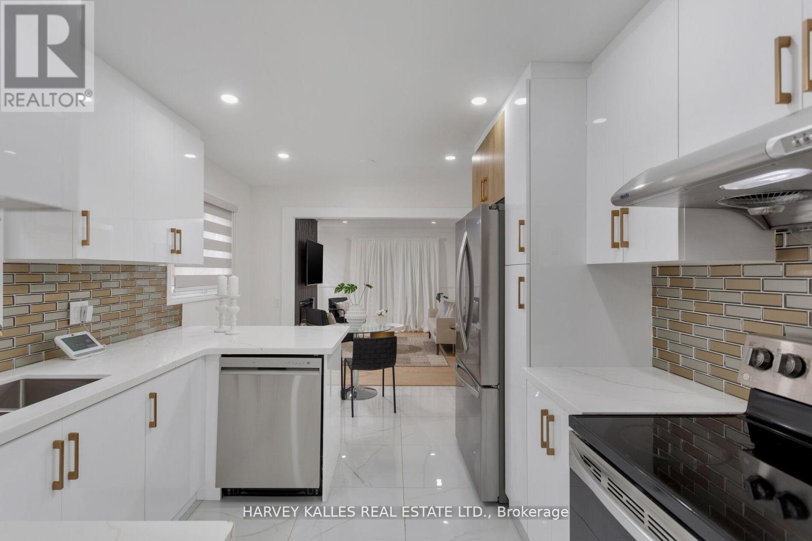 4322 Shelby Crescent, Mississauga, Ontario  L4W 3T3 - Photo 39 - W12211297