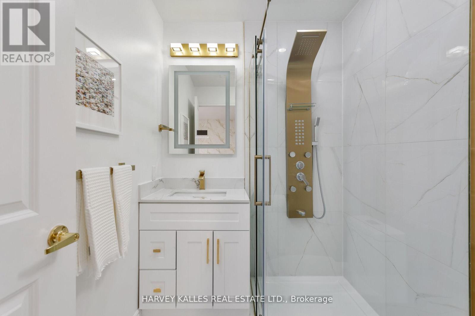 4322 Shelby Crescent, Mississauga, Ontario  L4W 3T3 - Photo 8 - W12211297