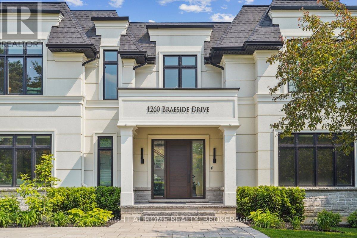 1260 Braeside Drive, Oakville (Mo Morrison), Ontario  L6J 2A4 - Photo 3 - W12211319
