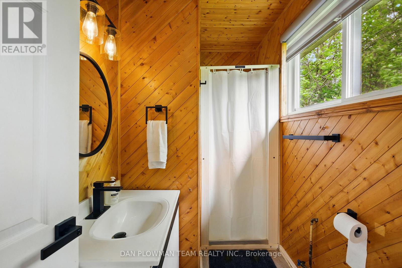 184 Chapman Drive, Magnetawan, Ontario  P0A 1C0 - Photo 23 - X12211320