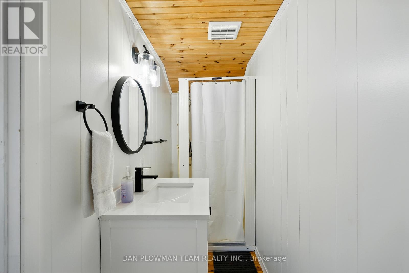 184 Chapman Drive, Magnetawan, Ontario  P0A 1C0 - Photo 26 - X12211320