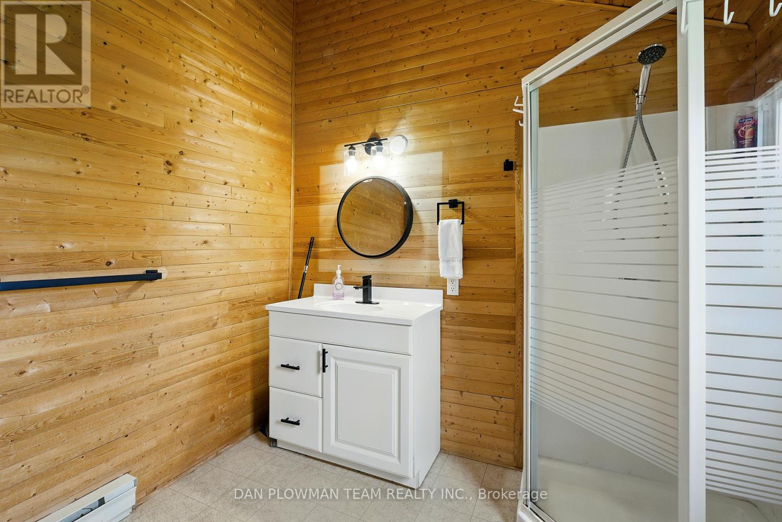 184 Chapman Drive, Magnetawan, Ontario  P0A 1C0 - Photo 15 - X12211322