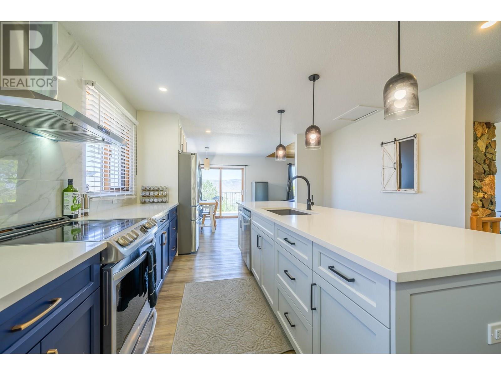 356 Gleneagles Drive, Kamloops, British Columbia  V2E 1Z4 - Photo 10 - 10351468