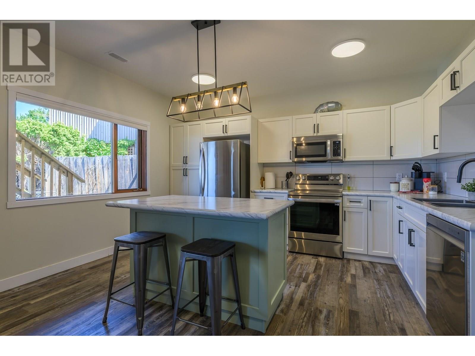 356 Gleneagles Drive, Kamloops, British Columbia  V2E 1Z4 - Photo 21 - 10351468