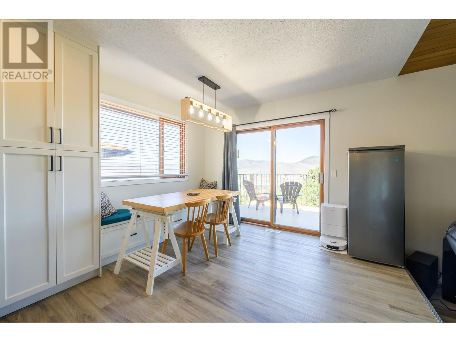 356 Gleneagles Drive, Kamloops, British Columbia  V2E 1Z4 - Photo 6 - 10351468