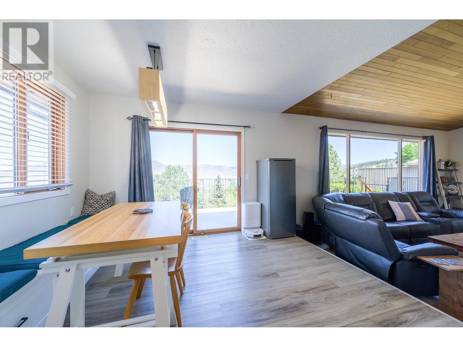 356 Gleneagles Drive, Kamloops, British Columbia  V2E 1Z4 - Photo 7 - 10351468