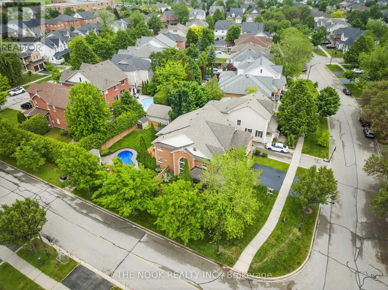 63 Croxall Boulevard, Whitby, Ontario  L1M 2E5 - Photo 5 - E12211363