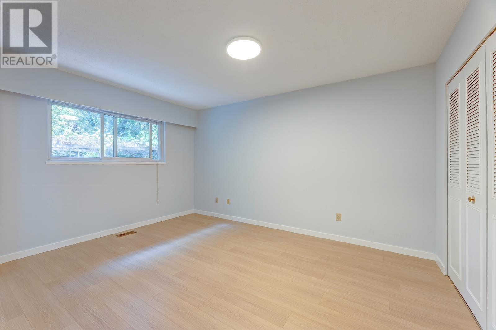 1026 Saddle Street, Coquitlam, British Columbia  V3C 3W3 - Photo 10 - R3010126