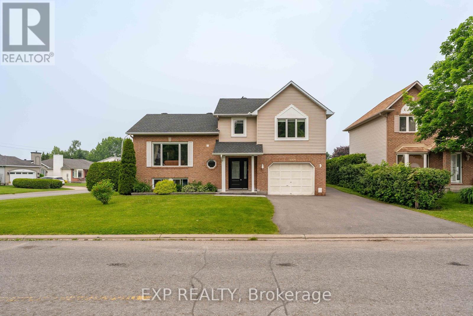 3379 Descotes Circle, Clarence-Rockland, Ontario  K4K 1A8 - Photo 2 - X12211358
