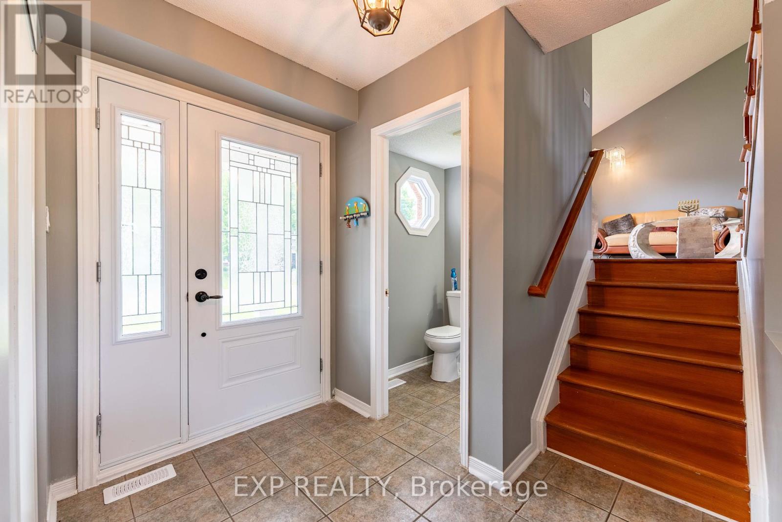 3379 Descotes Circle, Clarence-Rockland, Ontario  K4K 1A8 - Photo 3 - X12211358