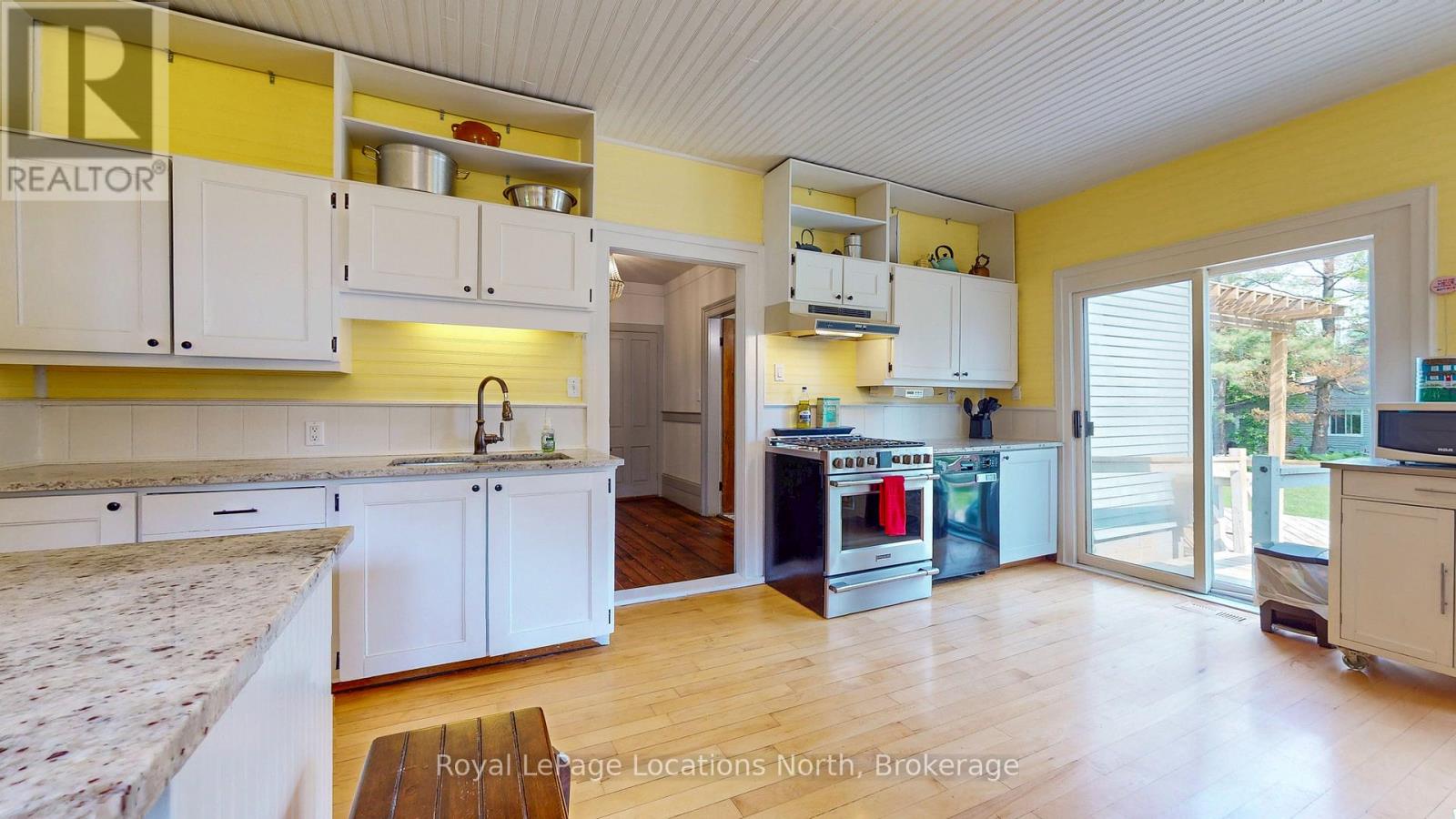 4219 County 124 Road, Clearview, Ontario  L0M 1P0 - Photo 18 - S12211332