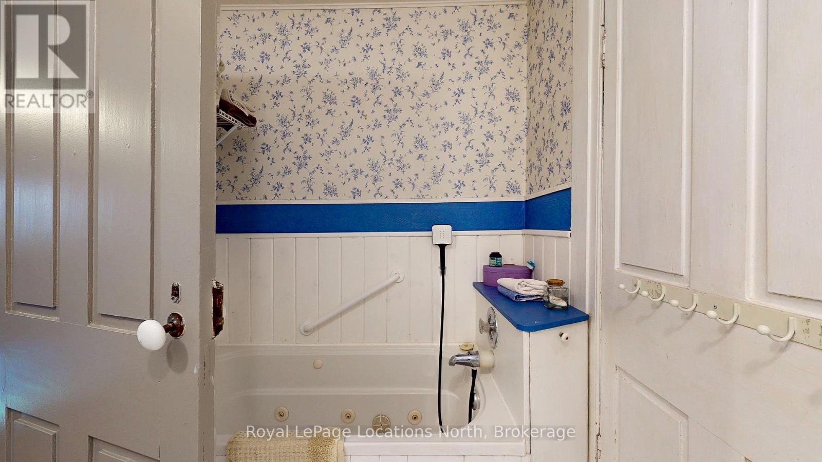 4219 County 124 Road, Clearview, Ontario  L0M 1P0 - Photo 36 - S12211332