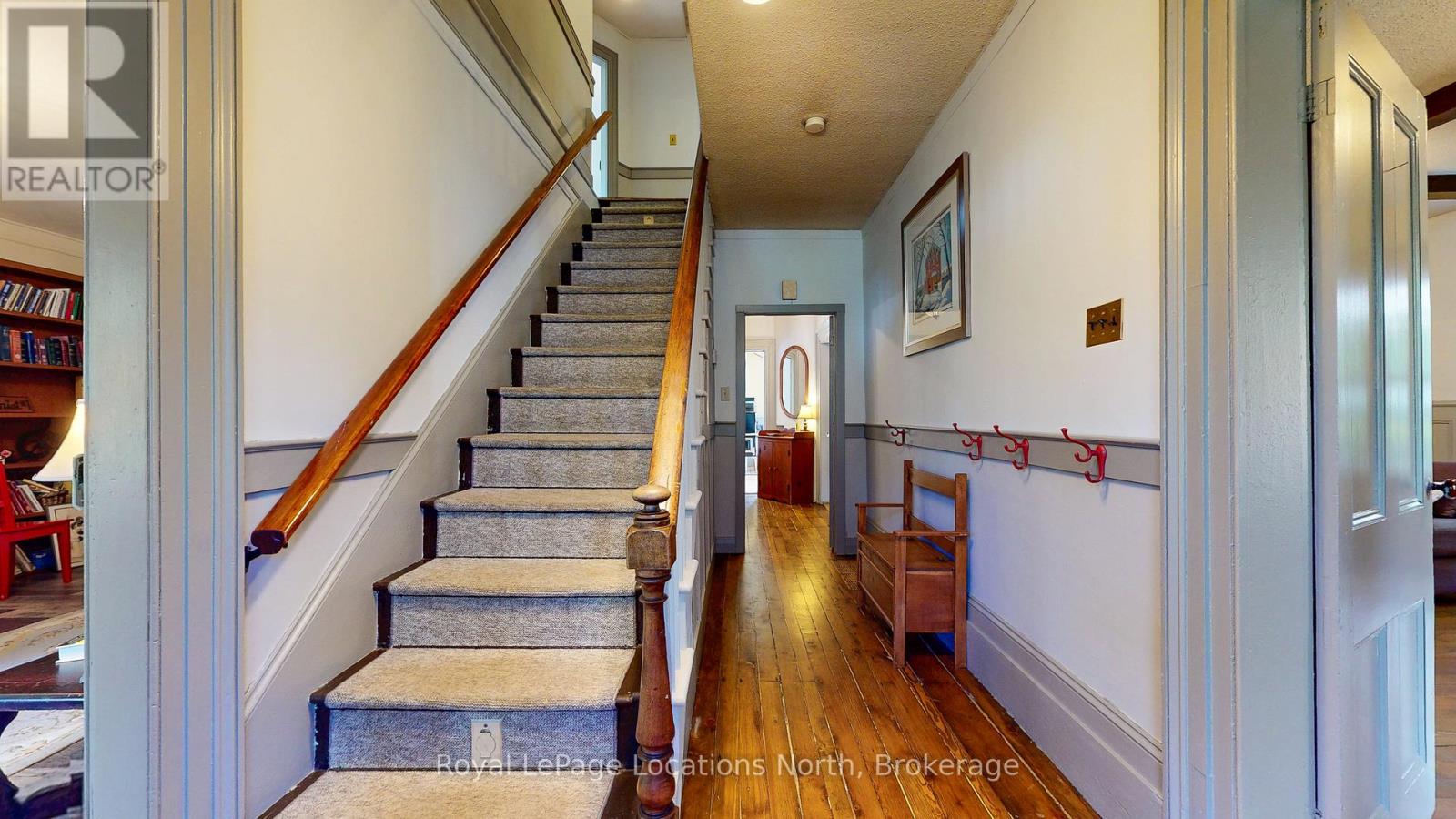 4219 County 124 Road, Clearview, Ontario  L0M 1P0 - Photo 7 - S12211332