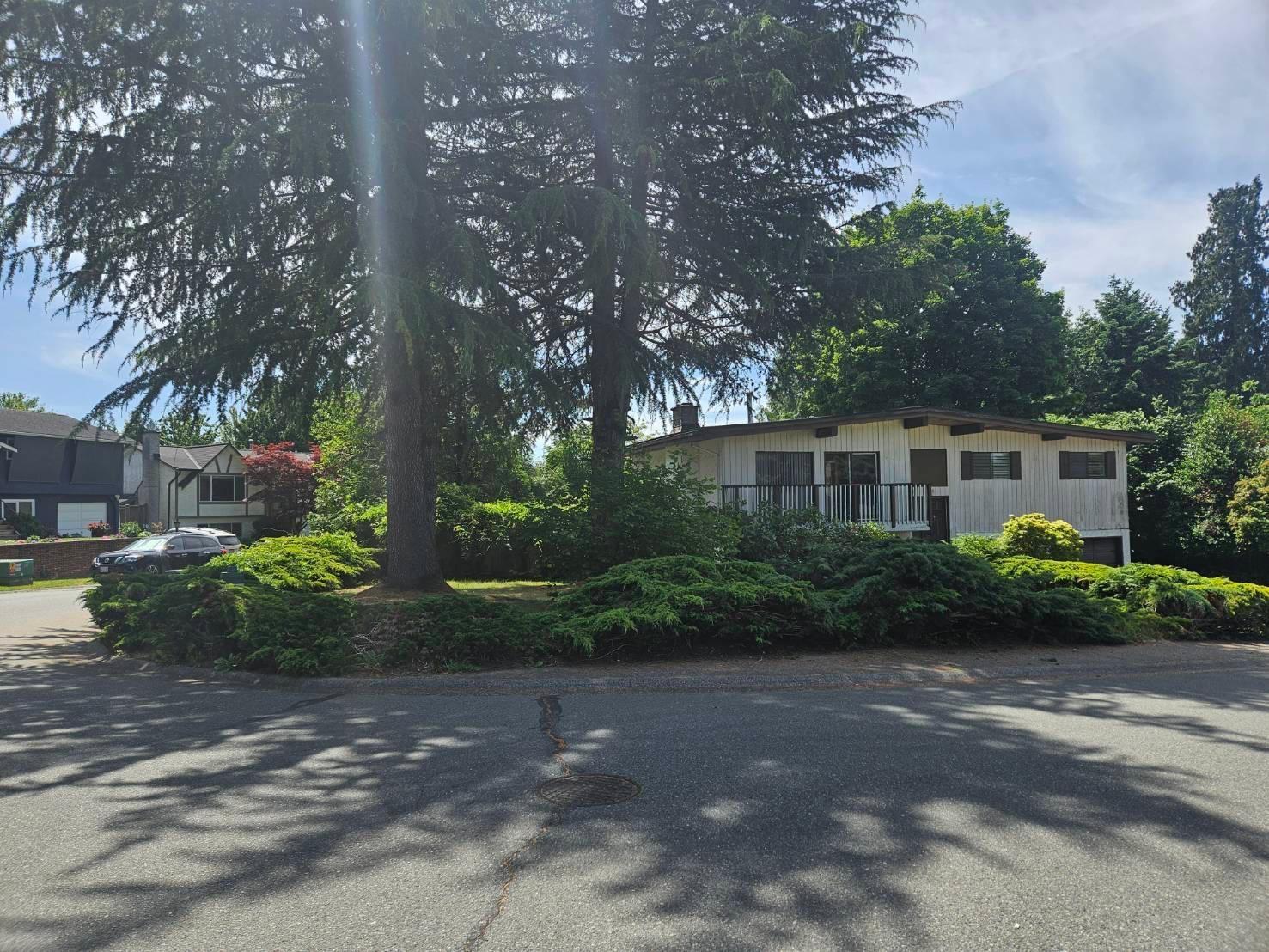 11148 84b Avenue, Delta, British Columbia  V4C 3Y8 - Photo 2 - R3013137