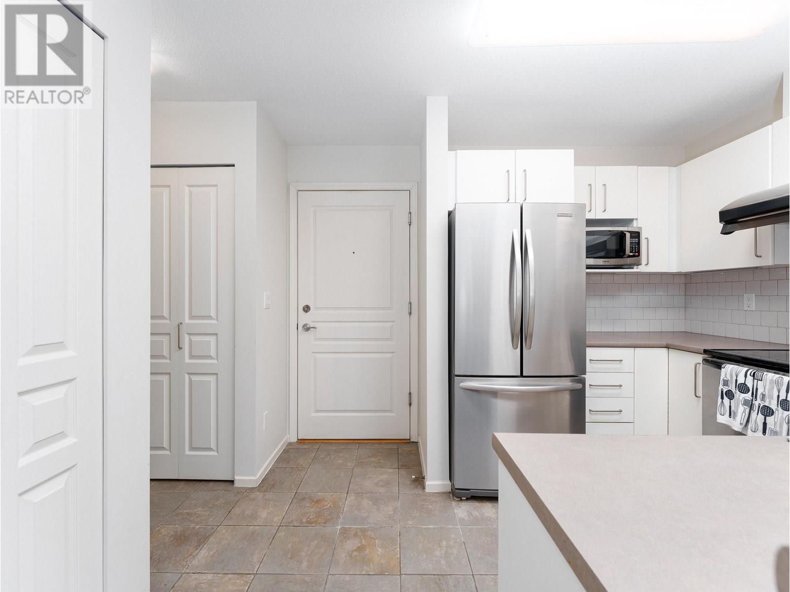 308 7330 Salisbury Avenue, Burnaby, British Columbia  V5E 4N8 - Photo 11 - R3014040