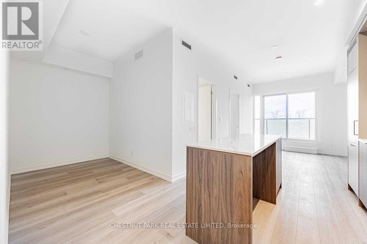863 St. Clair Avenue W, Toronto, Ontario  M6C 0B2 - Photo 5 - C12211354