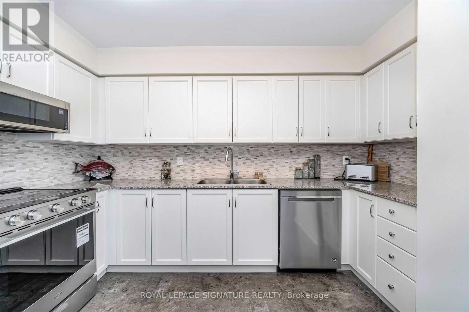 Ph10 - 210 Victoria Street, Toronto, Ontario  M5B 2R3 - Photo 16 - C12211361