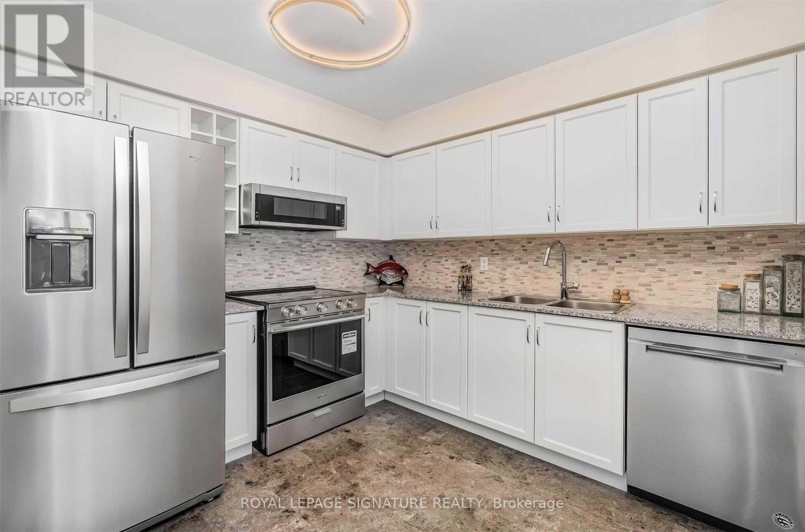 Ph10 - 210 Victoria Street, Toronto, Ontario  M5B 2R3 - Photo 17 - C12211361