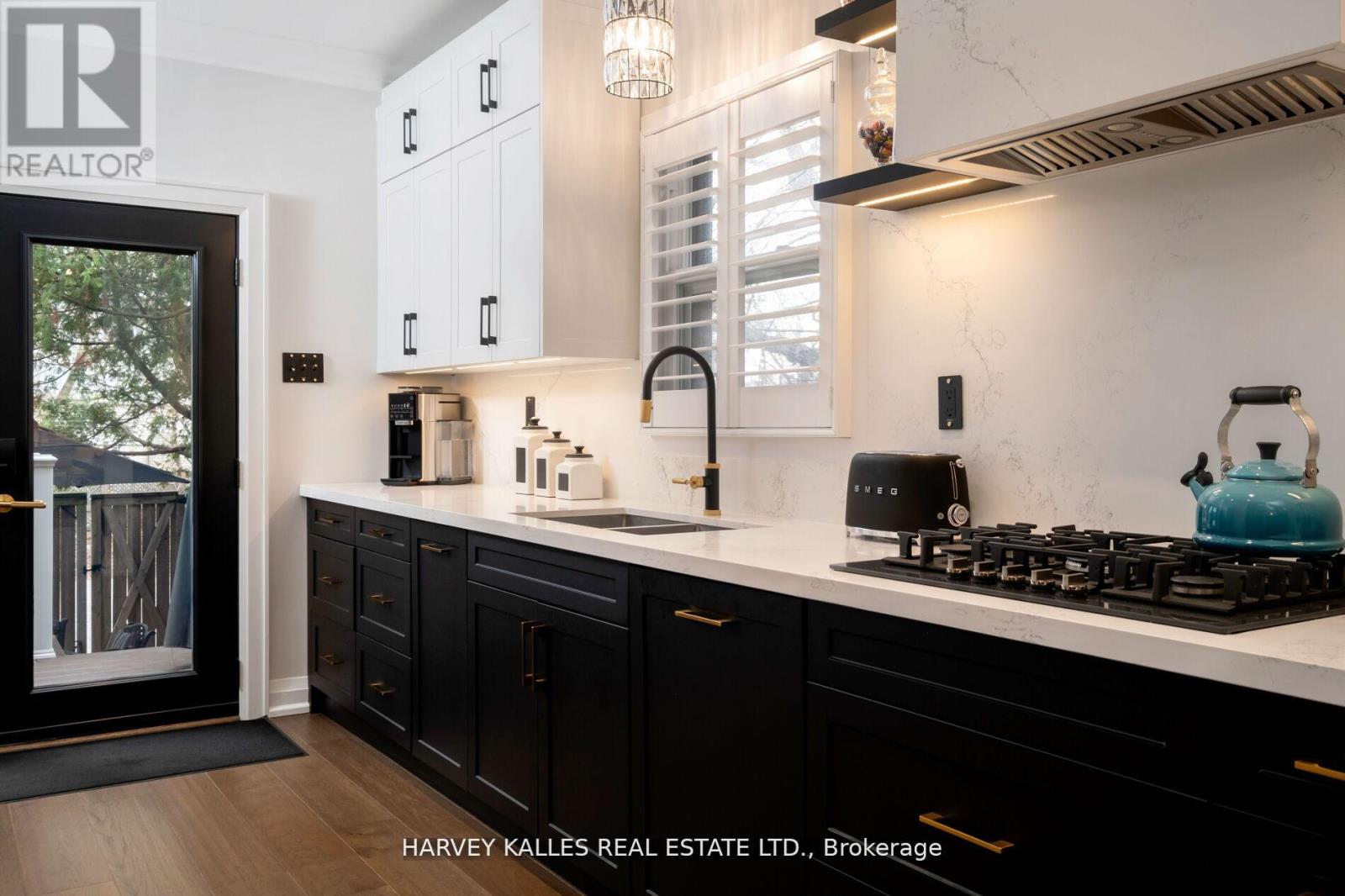 65 Tiverton Avenue, Toronto (South Riverdale), Ontario  M4M 2M1 - Photo 13 - E12211343