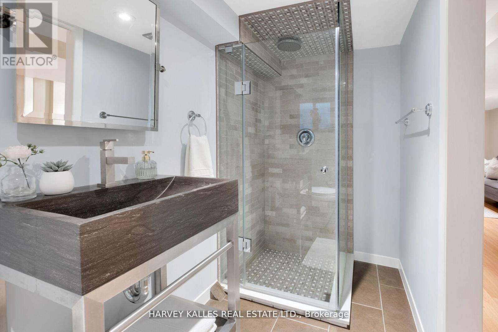 65 Tiverton Avenue, Toronto (South Riverdale), Ontario  M4M 2M1 - Photo 37 - E12211343