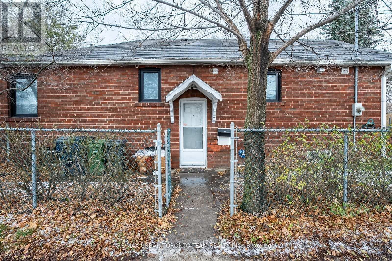 Lower Level - 1277 Broadview Avenue, Toronto, Ontario  M4K 2T5 - Photo 17 - E12211345