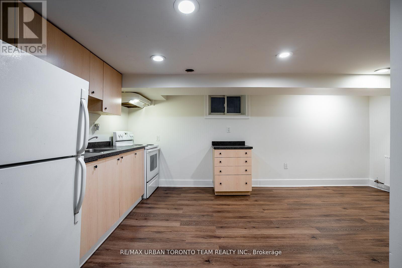 Lower Level - 1277 Broadview Avenue, Toronto, Ontario  M4K 2T5 - Photo 7 - E12211345