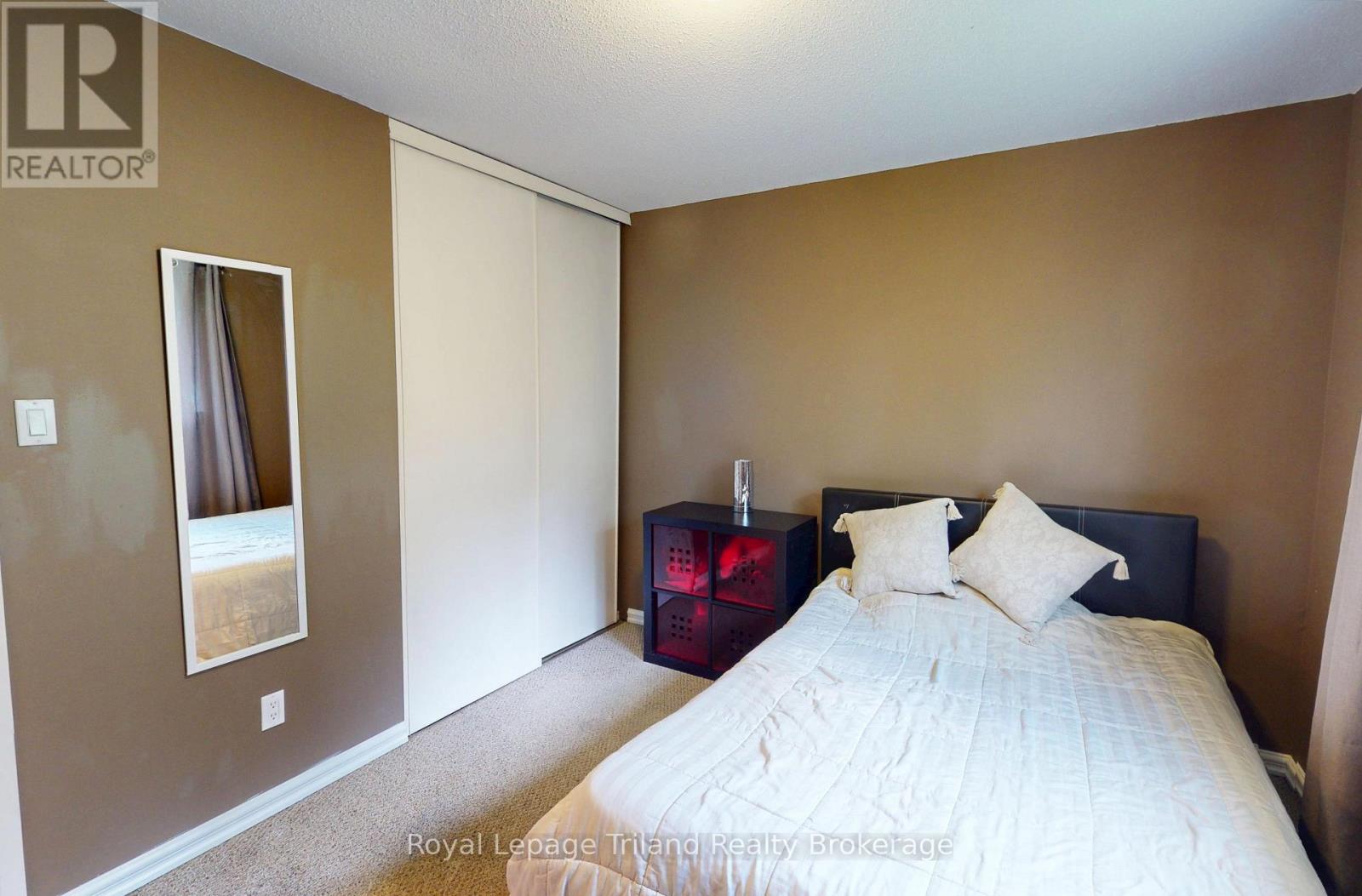 #4 - 179 Ferguson Drive, Woodstock, Ontario  N4V 1A5 - Photo 15 - X12211331