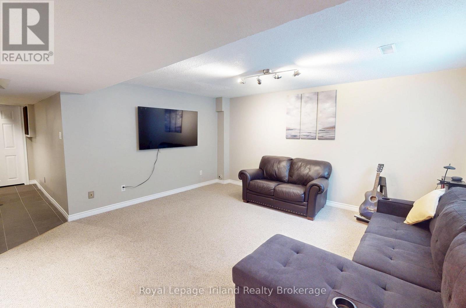 #4 - 179 Ferguson Drive, Woodstock, Ontario  N4V 1A5 - Photo 23 - X12211331