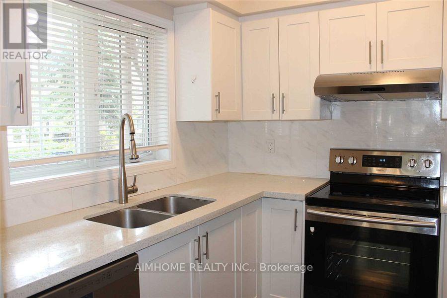 7 - 3 Alpen Way, Markham (Unionville), Ontario  L3R 4G2 - Photo 8 - N12211341