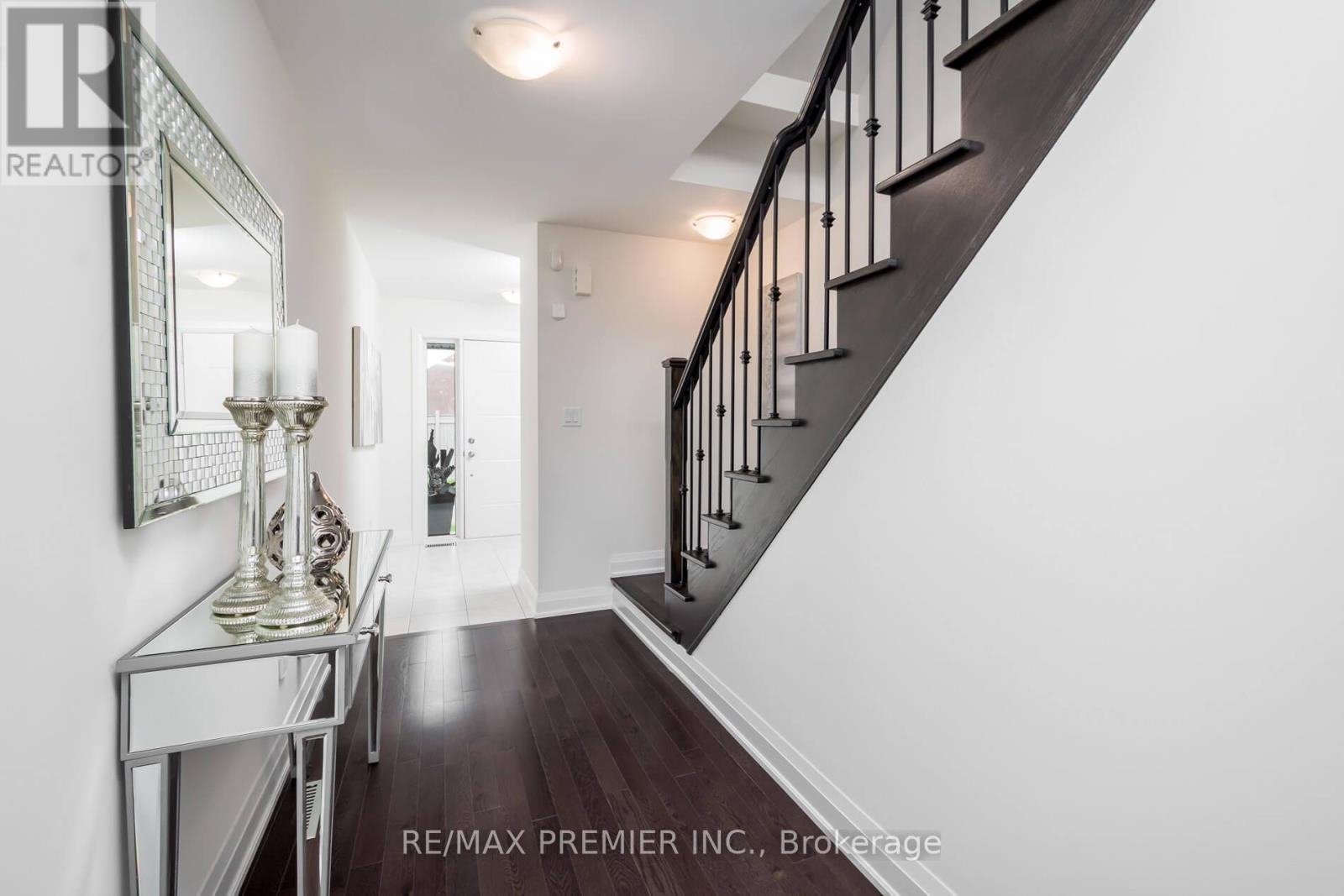 89 Gridiron Gate, Vaughan (Vellore Village), Ontario  L4H 4W8 - Photo 4 - N12211349