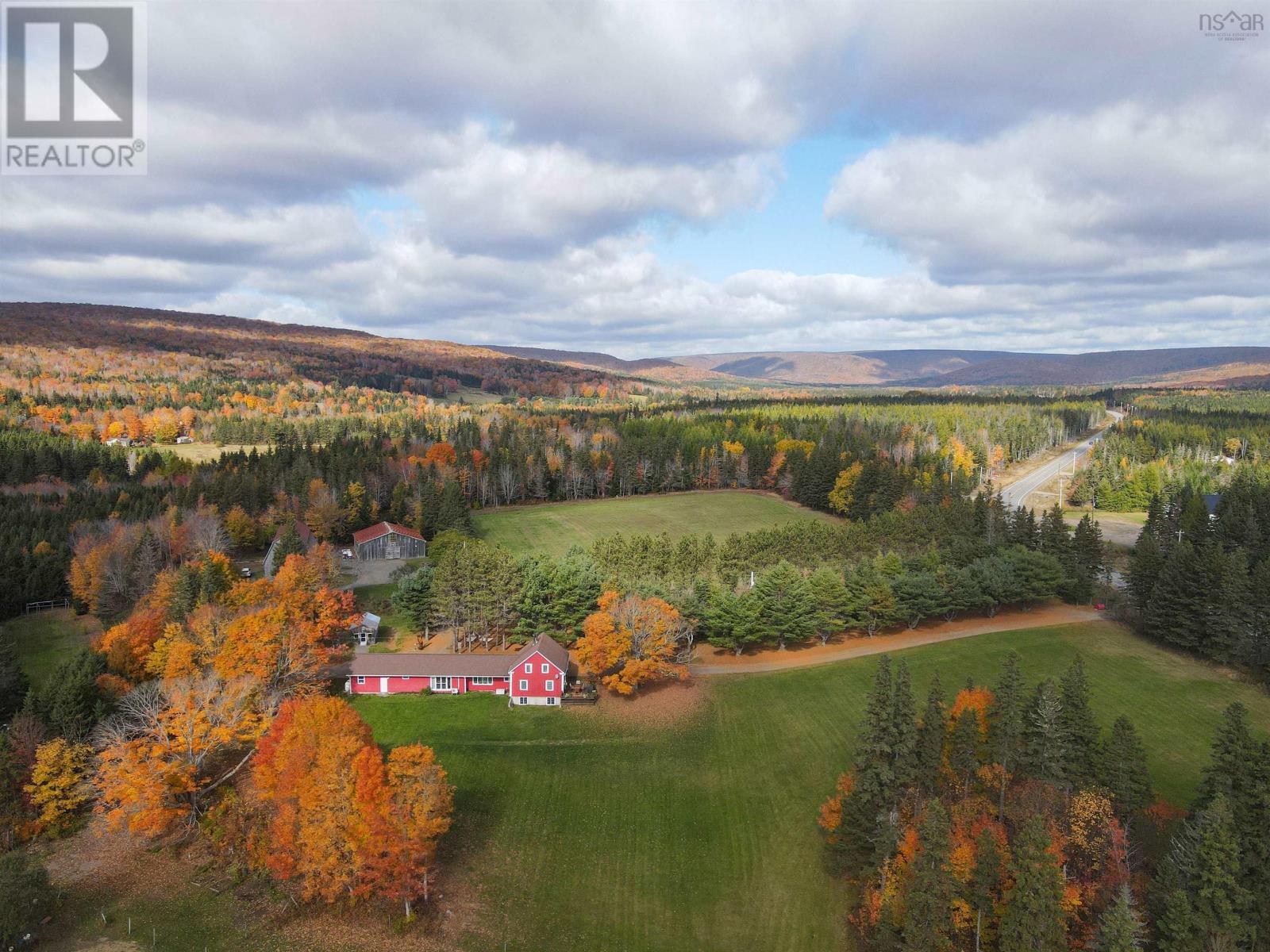 2639 Cabot Trail, Middle River, Nova Scotia  B0E 1B0 - Photo 1 - 202425434