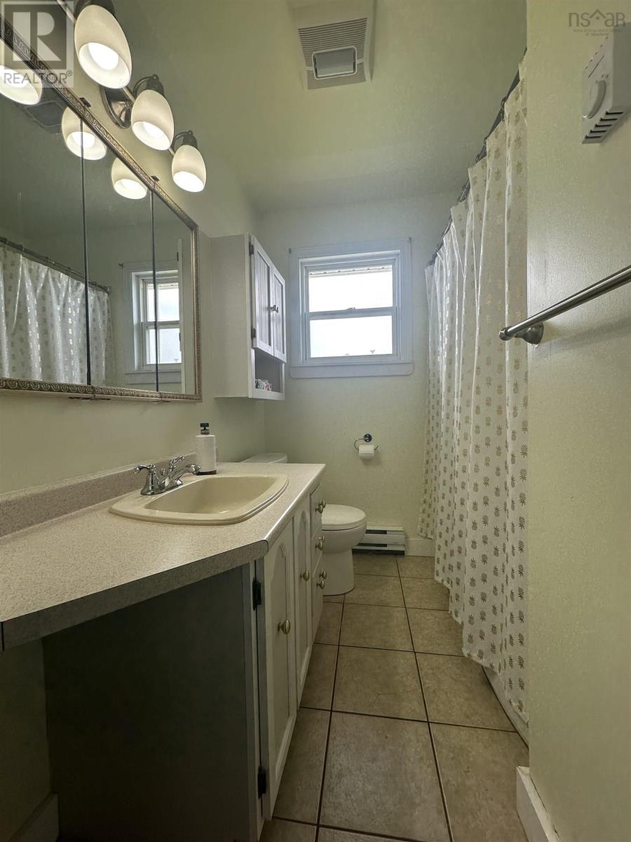 35 Hemlock Drive, Port Hawkesbury, Nova Scotia  B9A 3G5 - Photo 20 - 202512195