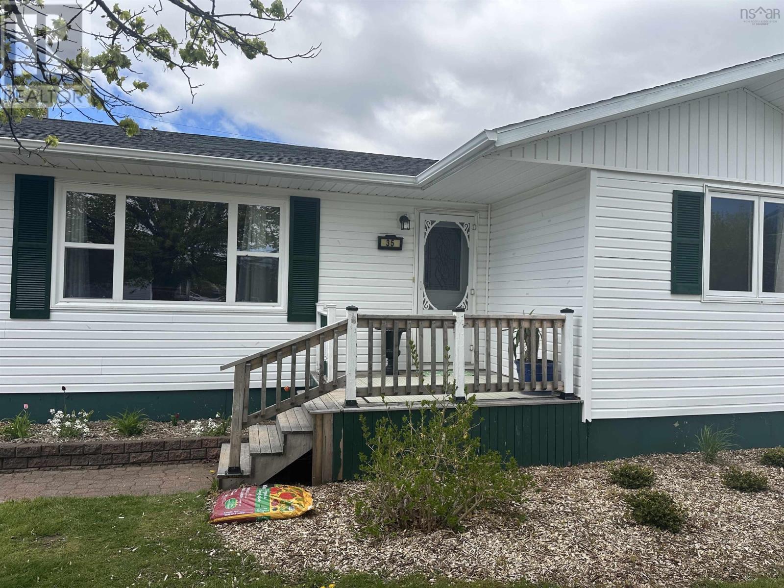35 Hemlock Drive, Port Hawkesbury, Nova Scotia  B9A 3G5 - Photo 38 - 202512195