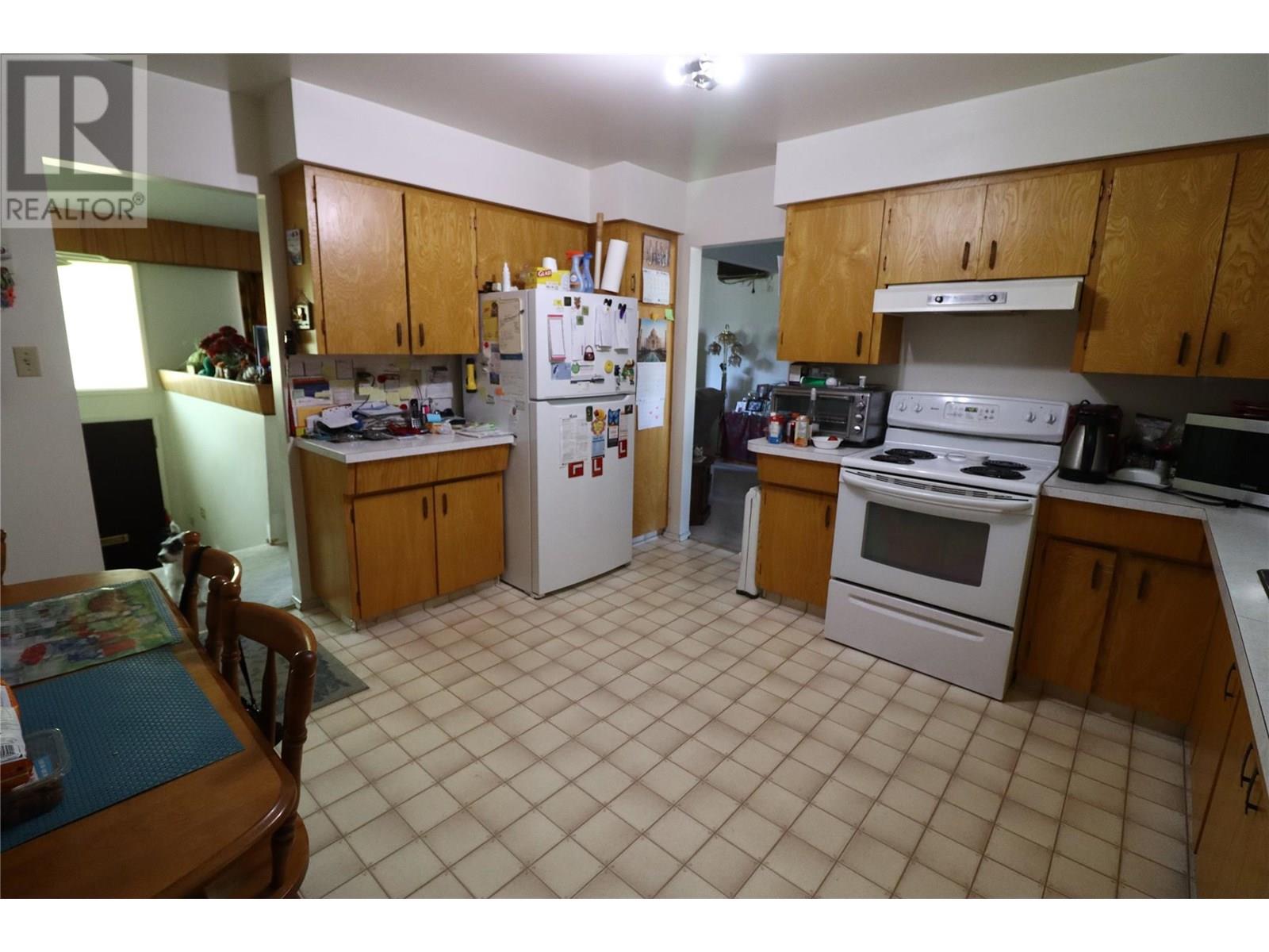 1965 Curlew Road, Kamloops, British Columbia  V2C 4H9 - Photo 3 - 10351480