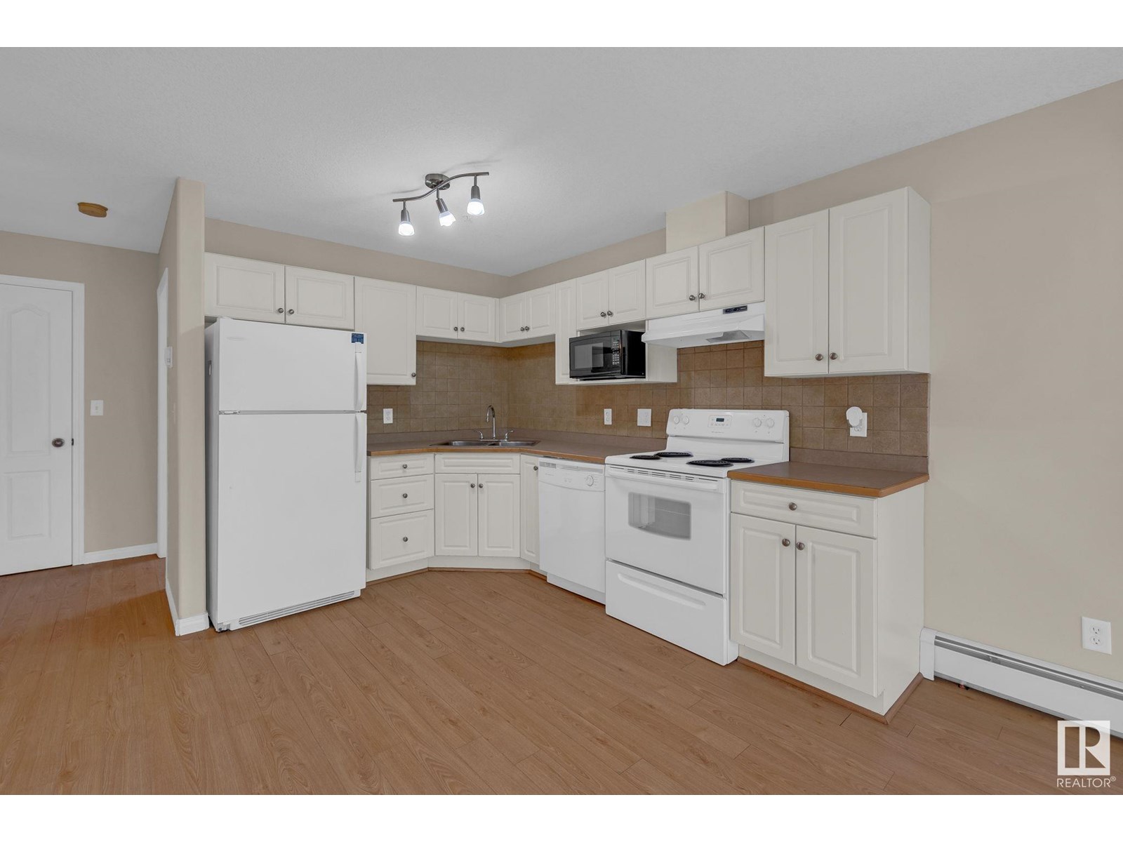 #212 12550 140 Av Nw, Edmonton, Alberta  T5X 6J4 - Photo 5 - E4441532