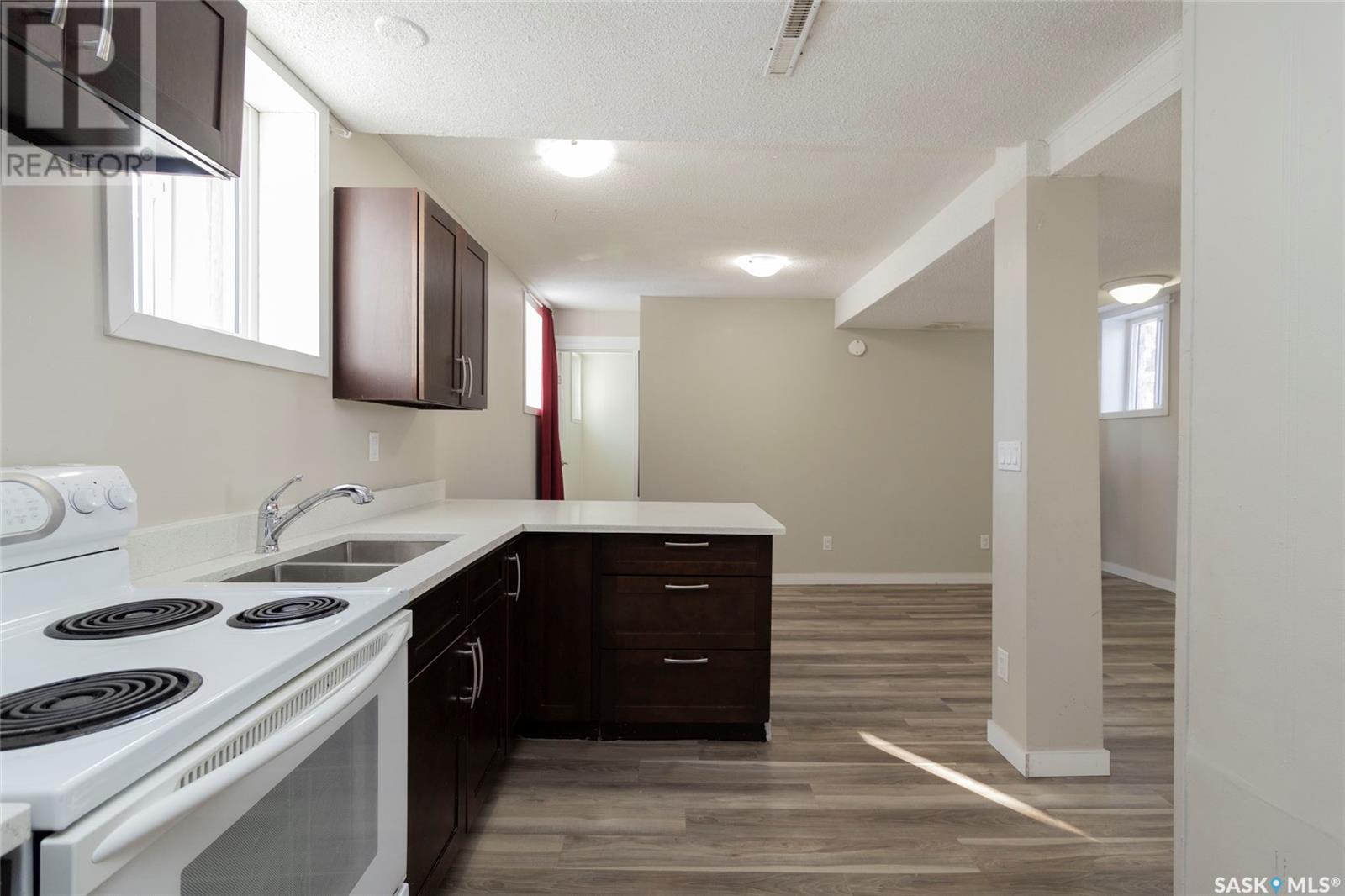 308 M Avenue N, Saskatoon, Saskatchewan  S7L 2S5 - Photo 27 - SK009033