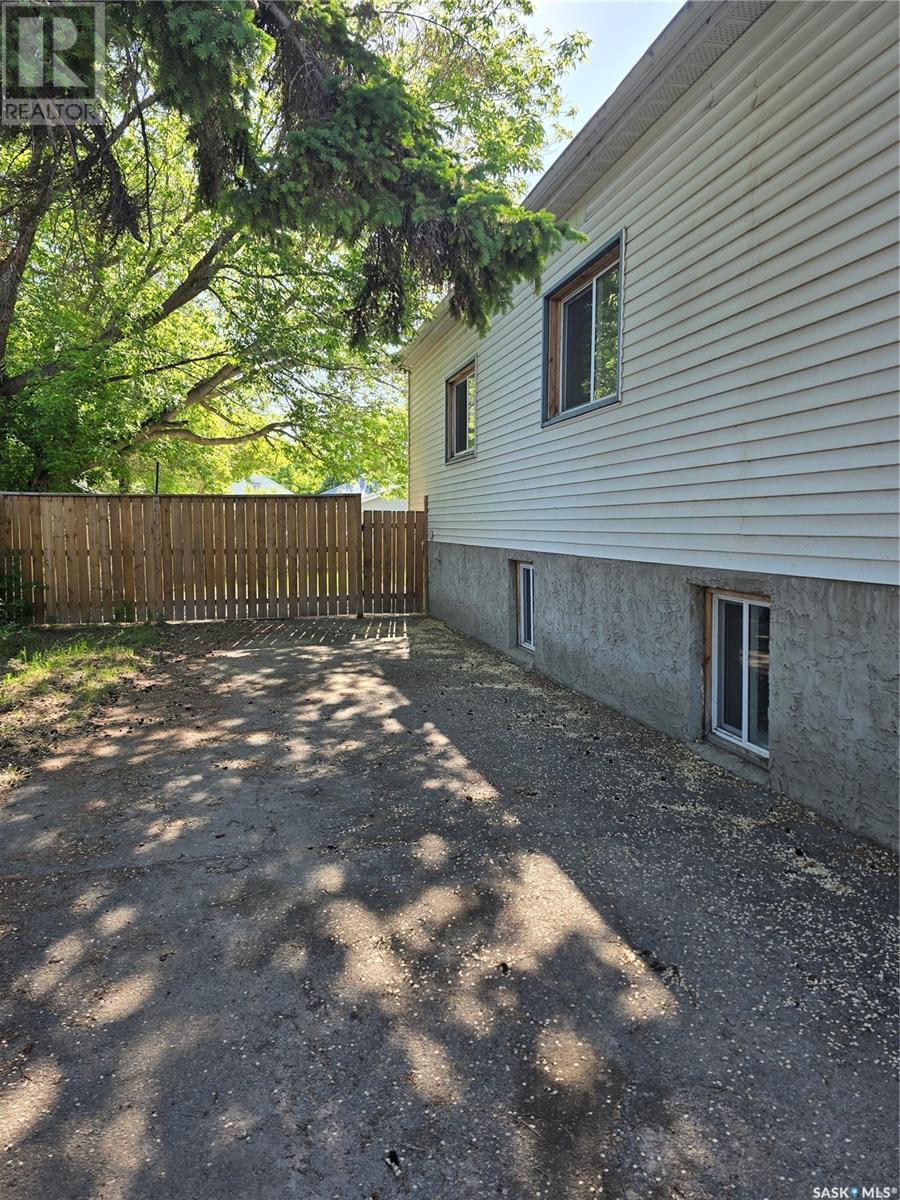 308 M Avenue N, Saskatoon, Saskatchewan  S7L 2S5 - Photo 40 - SK009033