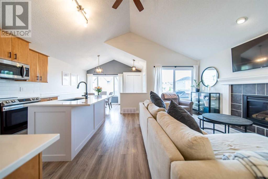 184 Copperstone Gardens Se, Calgary, Alberta  T2Z 0E7 - Photo 3 - A2227876