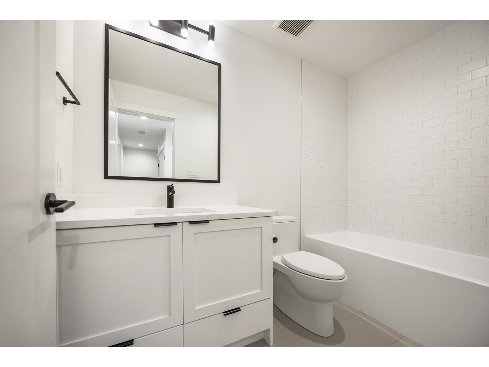 20 16570 24a Avenue, Surrey, British Columbia  V3Z 1H7 - Photo 29 - R3013777