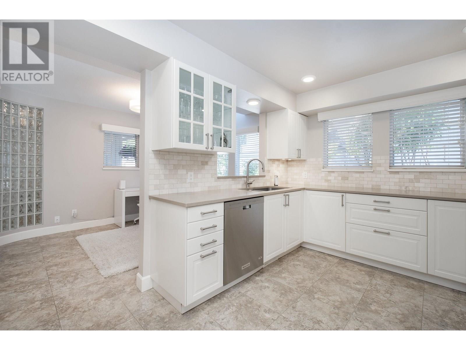 37 1001 Northlands Drive, North Vancouver, British Columbia  V7H 2Y3 - Photo 10 - R3014002